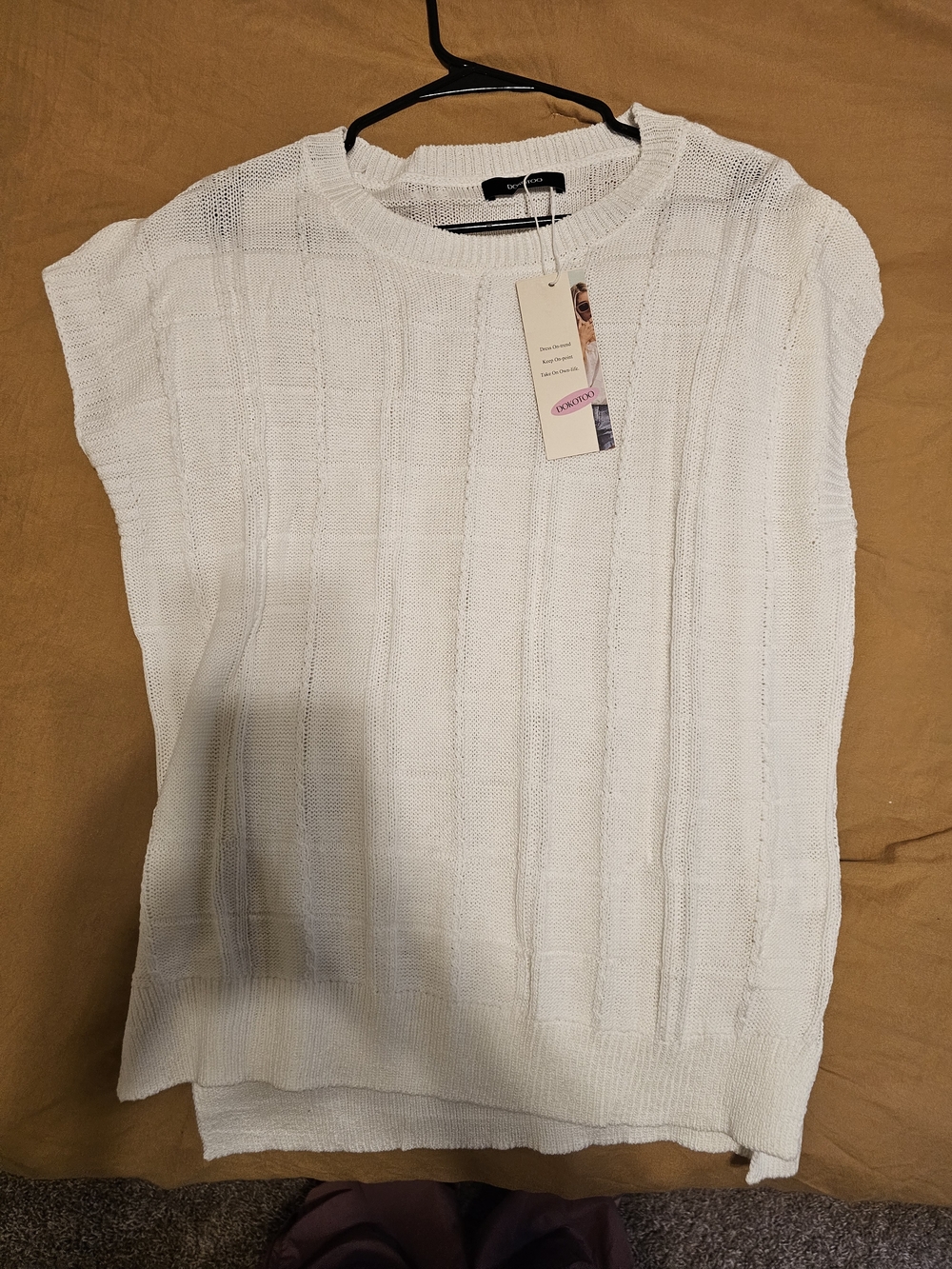 Women’s White Knit Short-Sleeve Sweater Top